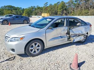 Toyota Camry BASE 2.5L 4 2010