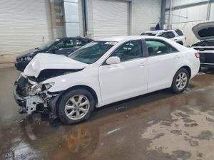 Toyota Camry BASE 2.5L 4 2011