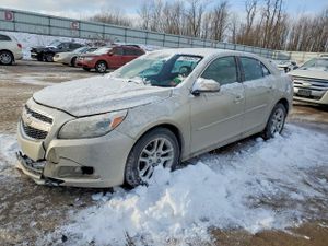 Chevrolet Malibu 1LT 2.5L 4 2013
