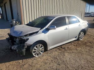 Toyota Corolla BASE 1.8L 4 2010