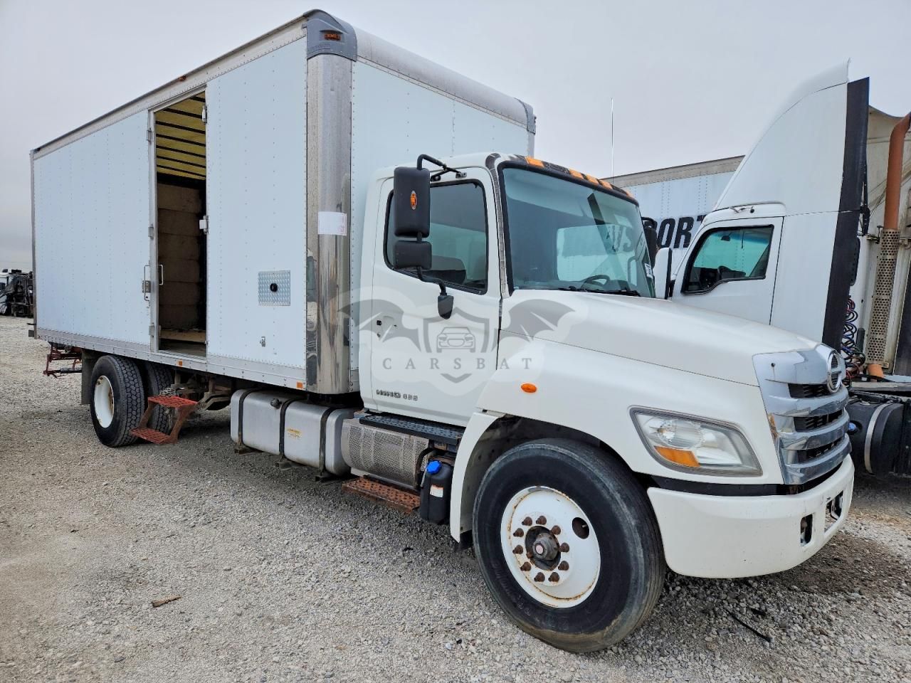 Hino Motors 338 7.6L 6 2013