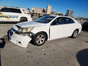 Chevrolet Malibu LS 2.5L 4 2015
