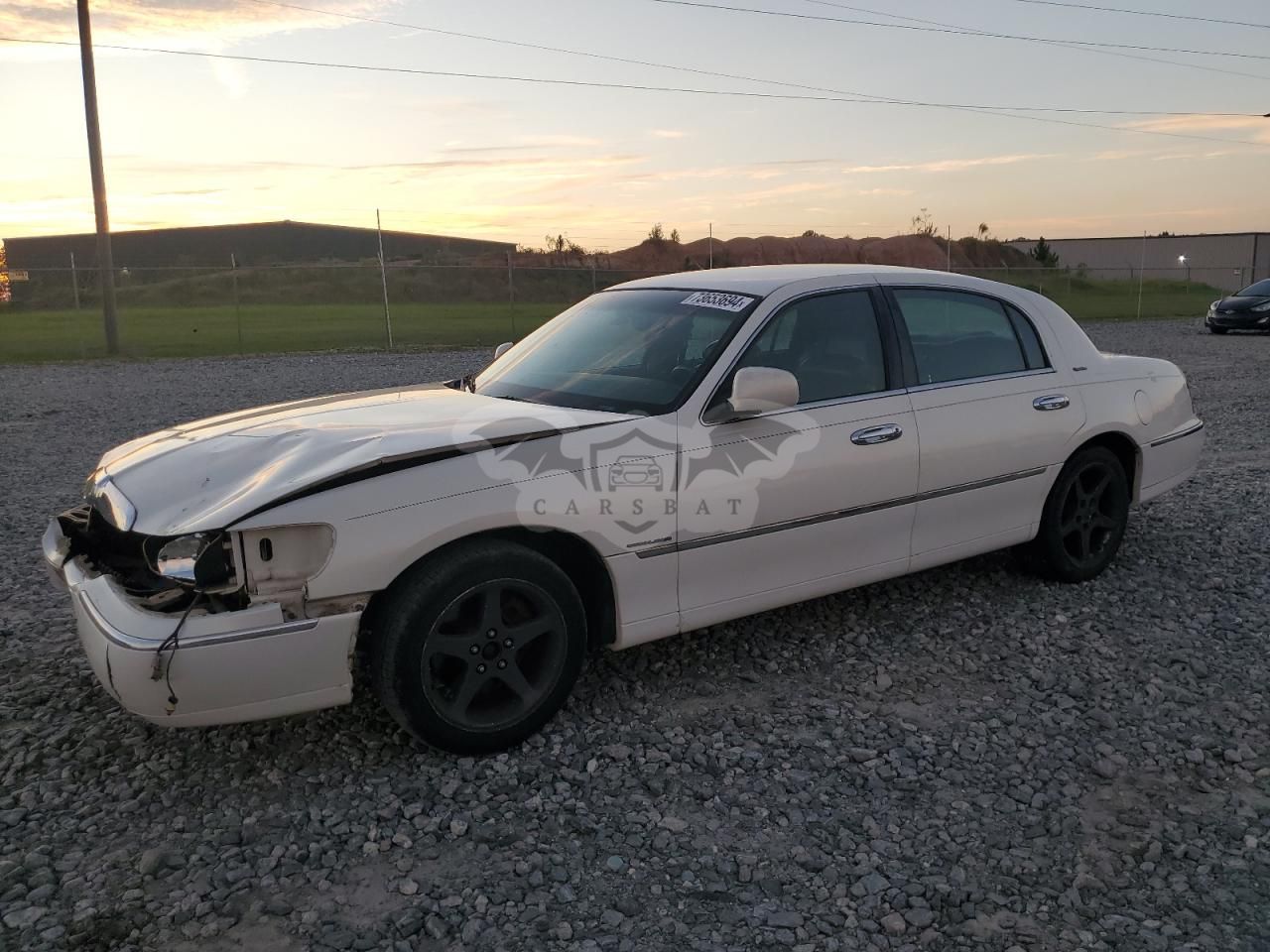 Lincoln Town Car SIGNATURE 4.6L 8 1999