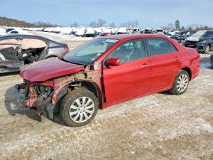 Toyota Corolla BASE 1.8L 4 2013