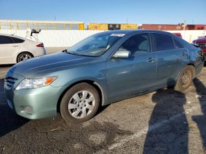 Toyota Camry BASE 2.5L 4 2010
