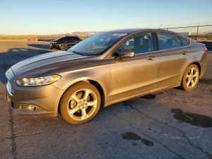 Ford Fusion SE 2.0L 4 2014