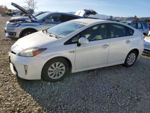 Toyota Prius 1.8L 4 2014