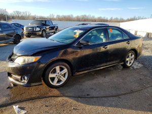 Toyota Camry BASE 2.5L 4 2012
