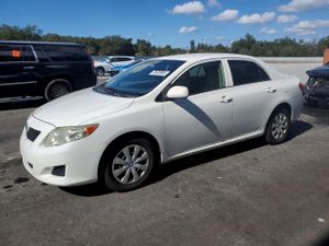 Toyota Corolla BASE 1.8L 4 2010