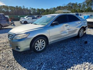 Toyota Camry SE 3.5L 6 2010