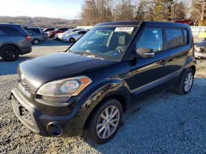 Kia Soul + 2.0L 4 2013