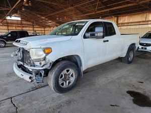 Toyota Tundra DOUBLE CAB SR 4.6L 8 2014