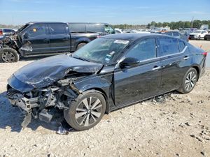 Nissan Altima SL 2.5L 4 2019