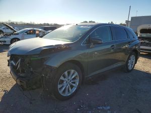 Toyota Venza LE 2.7L 4 2014
