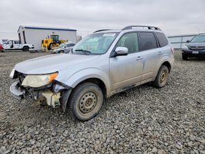 Subaru Forester 2.5X PREMIUM 2.5L 4 2012