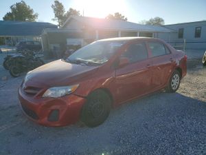 Toyota Corolla BASE 1.8L 4 2013