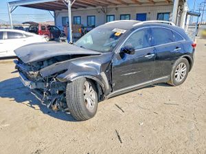 Infiniti QX70 3.7L 6 2014