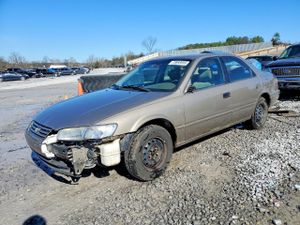 Toyota Camry CE 2.2L 4 1999