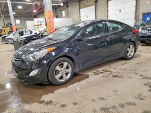 Hyundai Elantra GLS 1.8L 4 2013