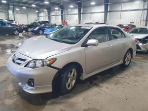 Toyota Corolla BASE 1.8L 4 2011