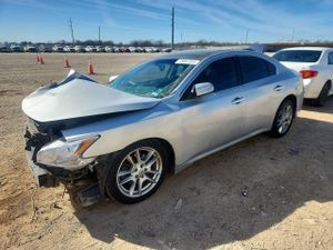 Nissan Maxima S 3.5L 6 2014