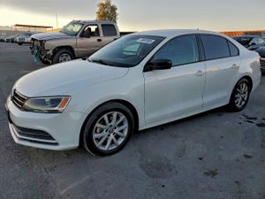 Volkswagen Jetta SE 1.8L 4 2015