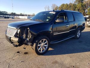 GMC Yukon DENALI 6.2L 8 2014