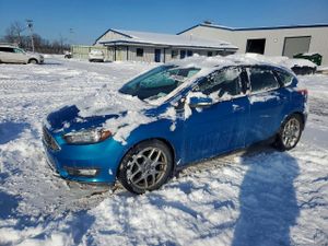 Ford Focus SE 2.0L 4 2015