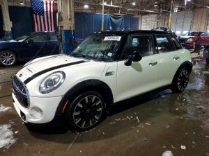Mini Cooper S 2.0L 4 2015