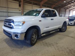 Toyota Tundra DOUBLE CAB SR5 5.7L 8 2013