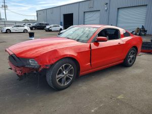 Ford Mustang 3.7L 6 2014