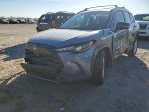 Toyota Corolla Cross LE 2.0L 4 2026