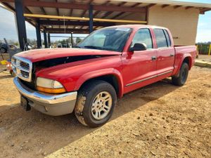 Dodge Dakota QUAD SLT 4.7L 8 2004
