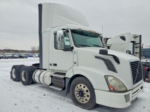Volvo VNL VNL 12.8L 6 2015