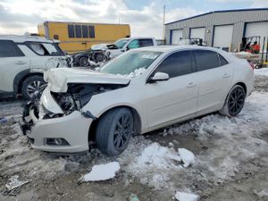 Chevrolet Malibu 2LT 2.5L 4 2015
