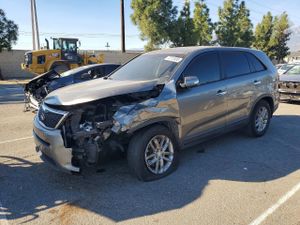 Kia Sorento LX 2.4L 4 2014