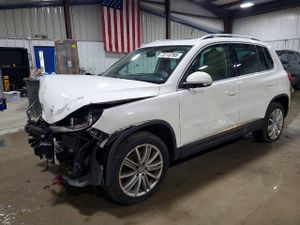 Volkswagen Tiguan S 2.0L 4 2012