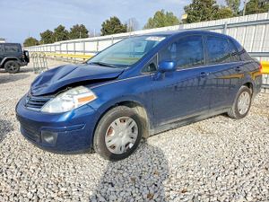 Nissan Versa S 1.8L 4 2010