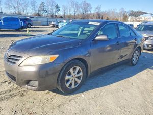 Toyota Camry BASE 2.5L 4 2011