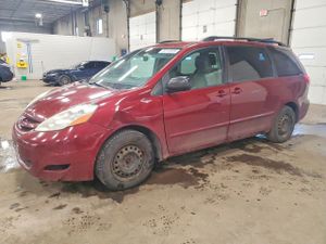 Toyota Sienna CE 3.5L 6 2009