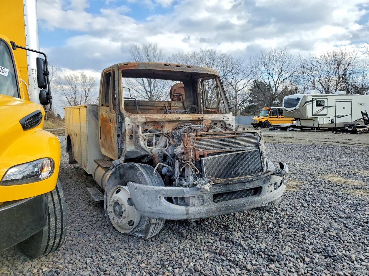 International DuraStar / 4000 4300 7.6L 6 2012
