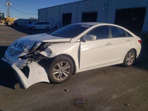 Hyundai Sonata GLS 2.4L 4 2013