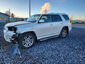 Toyota 4Runner SR5 4.0L 6 2013
