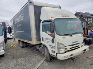 Isuzu NPR 6.6L 8 2021