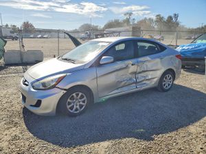 Hyundai Accent GLS 1.6L 4 2013