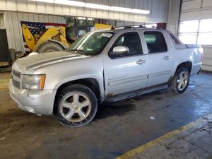 Chevrolet Avalanche LT 5.3L 8 2011