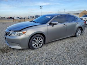 Lexus ES 300H 2.5L 4 2015