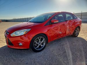 Ford Focus SE 2.0L 4 2013
