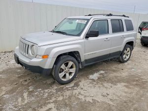 Jeep Patriot LATITUDE 2.4L 4 2012