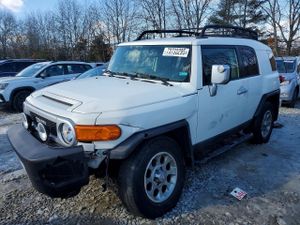 Toyota FJ Cruiser 4.0L 6 2013